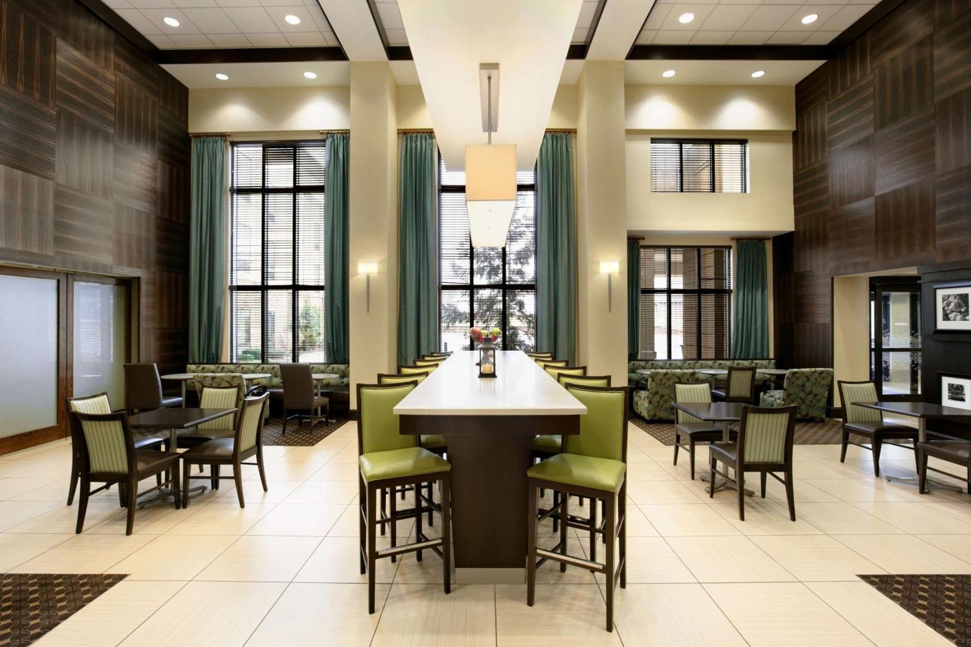 Hampton Inn & Suites Mahwah Εξωτερικό φωτογραφία