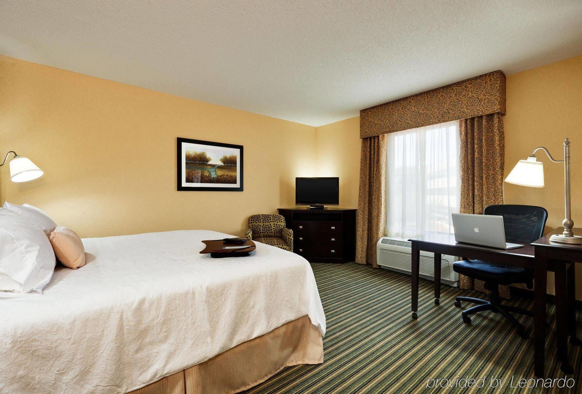 Hampton Inn & Suites Mahwah Δωμάτιο φωτογραφία